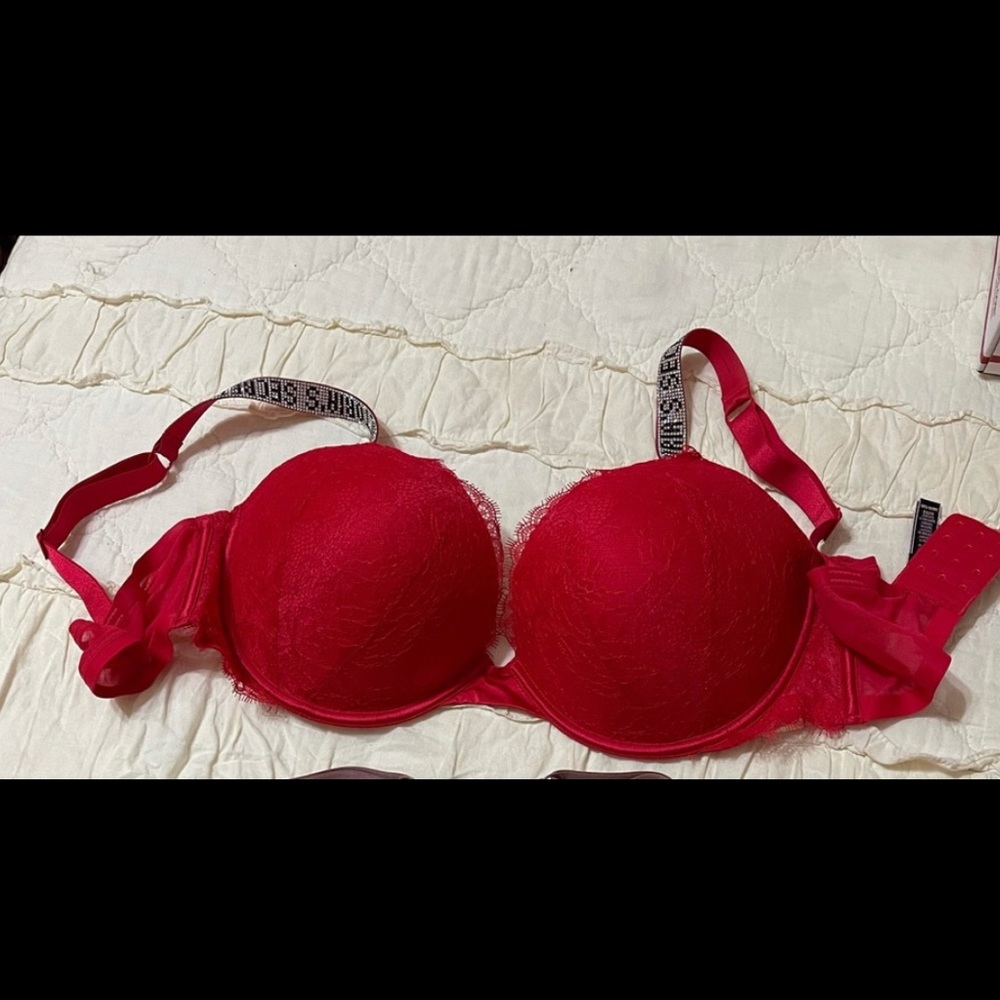 38DD Very Sexy push up red lace Victoria’s Secr…